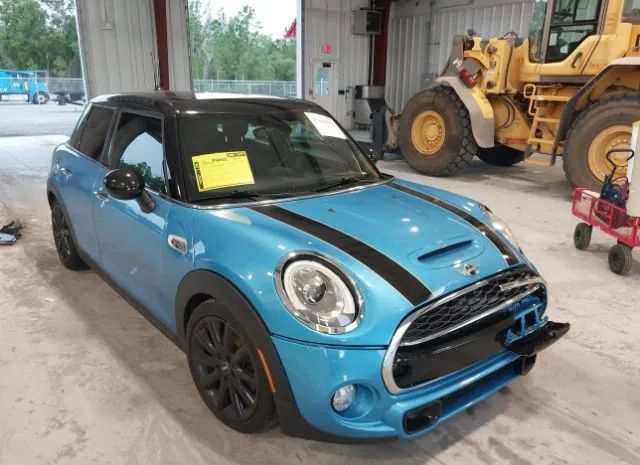 Mini Cooper hardtop 4 door (2015)
