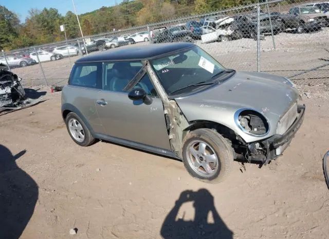 Mini Cooper hardtop (2010)