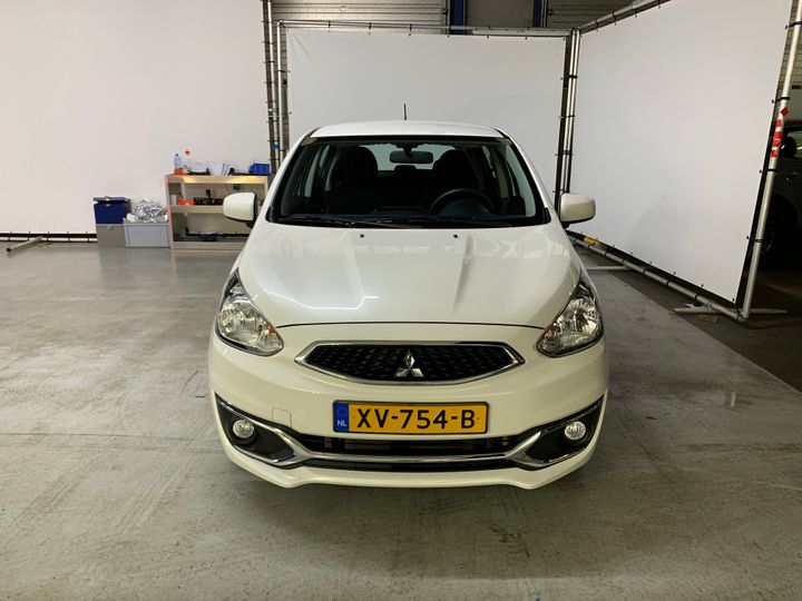 Mitsubishi Space (2019)
