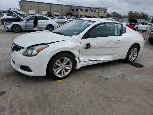 Nissan Altima s (2013)