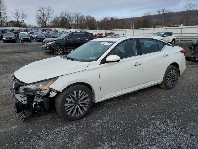 Nissan Altima sv (2023)