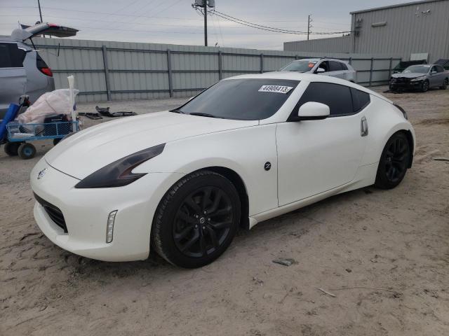 Nissan 370z base (2020)