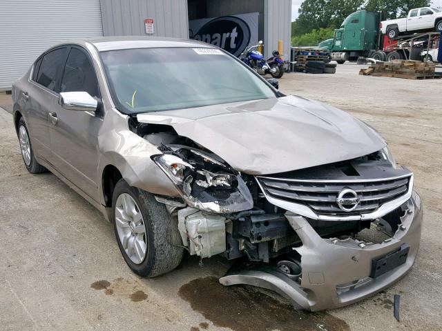 Nissan Altima bas (2012)