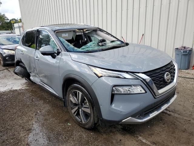 Nissan Rogue plat (2021)