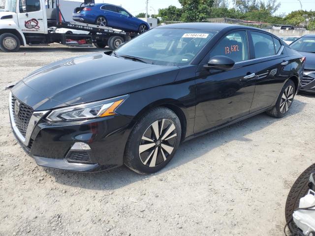 Nissan Altima sv (2022)