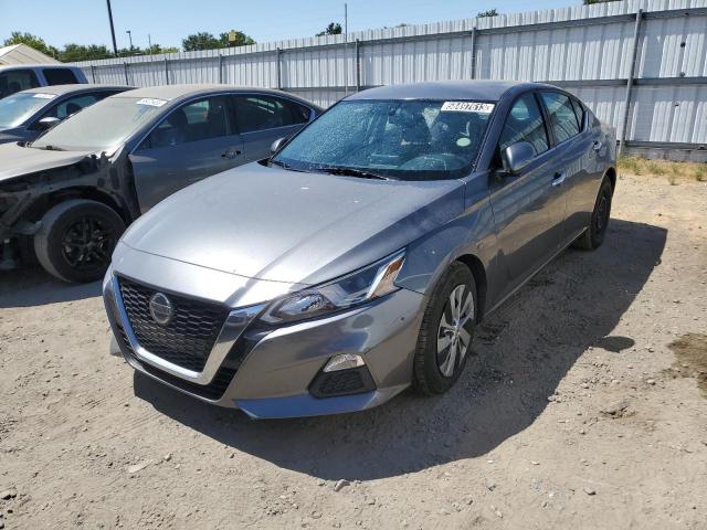 Nissan Altima s (2020)