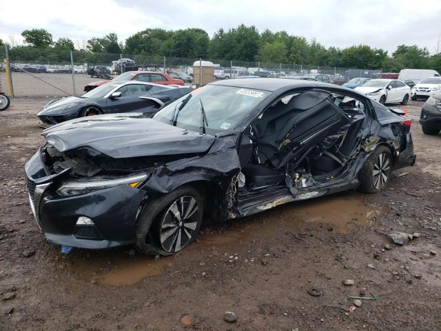 Nissan Altima sv (2021)