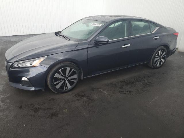 Nissan Altima sv (2022)