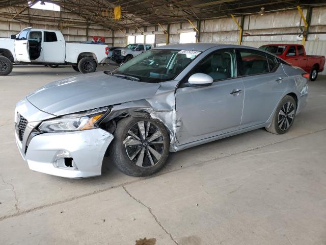 Nissan Altima sv (2022)