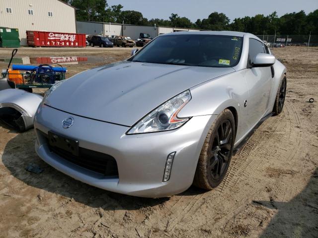 Nissan 370z base (2016)