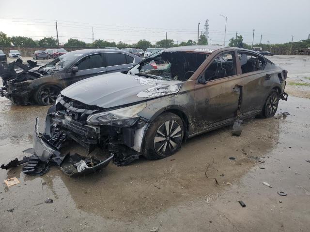 Nissan Altima sv (2021)