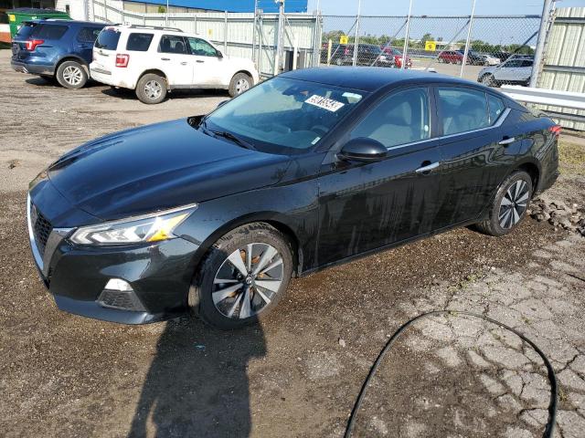 Nissan Altima sv (2021)