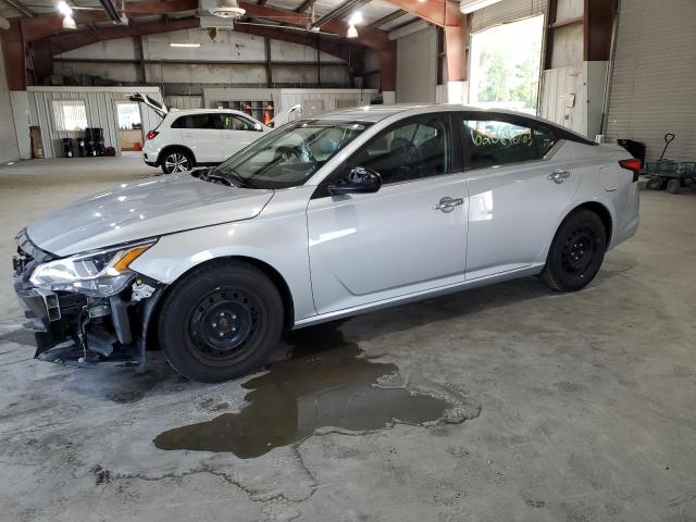 Nissan Altima s (2019)