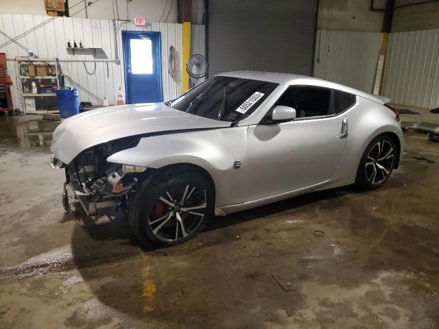Nissan 370z base (2020)