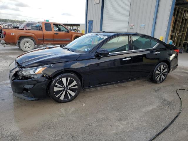 Nissan Altima sv (2021)