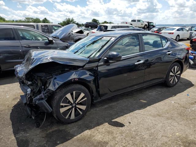 Nissan Altima sv (2022)