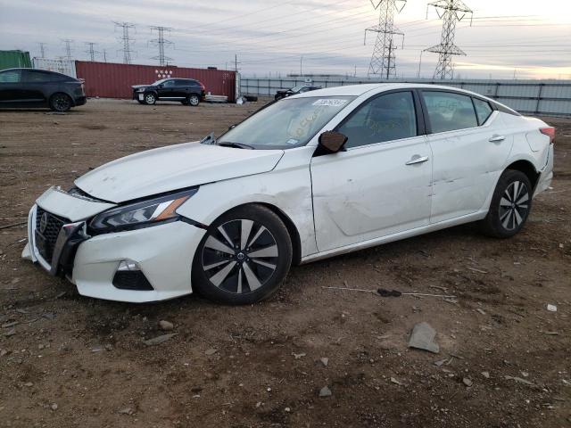 Nissan Altima sv (2022)