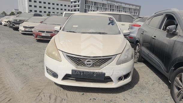 Nissan Tiida (2015)
