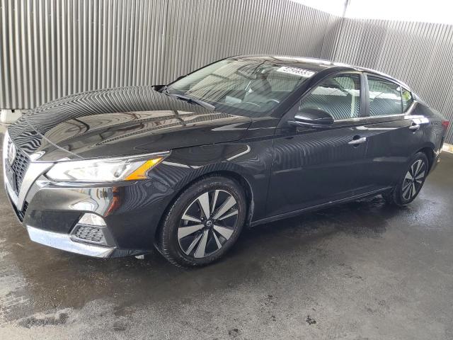Nissan Altima sv (2022)
