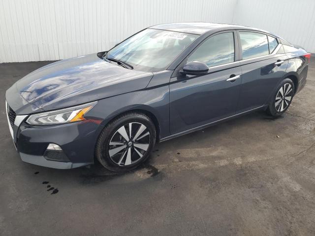 Nissan Altima sv (2022)