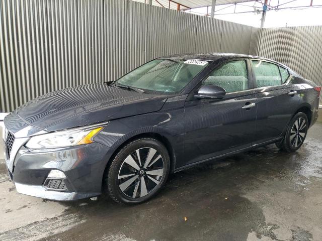 Nissan Altima sv (2022)