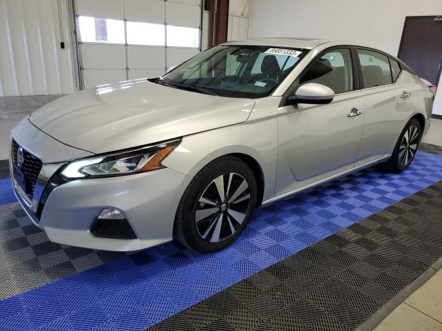 Nissan Altima sv (2022)