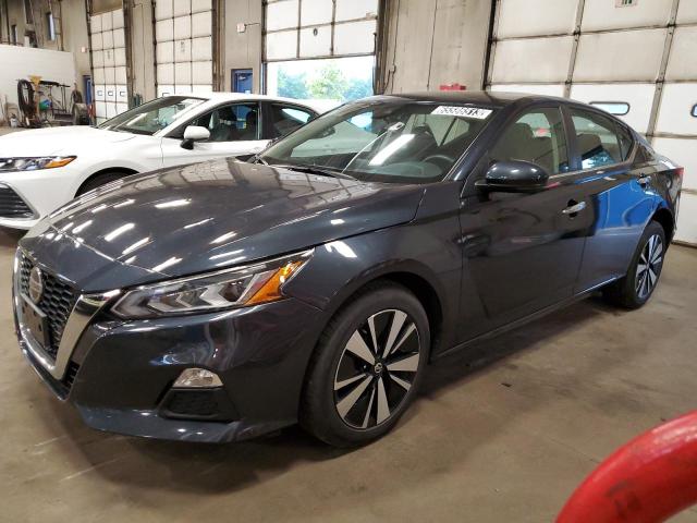 Nissan Altima sv (2022)