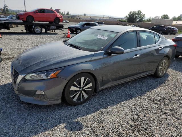Nissan Altima sv (2022)