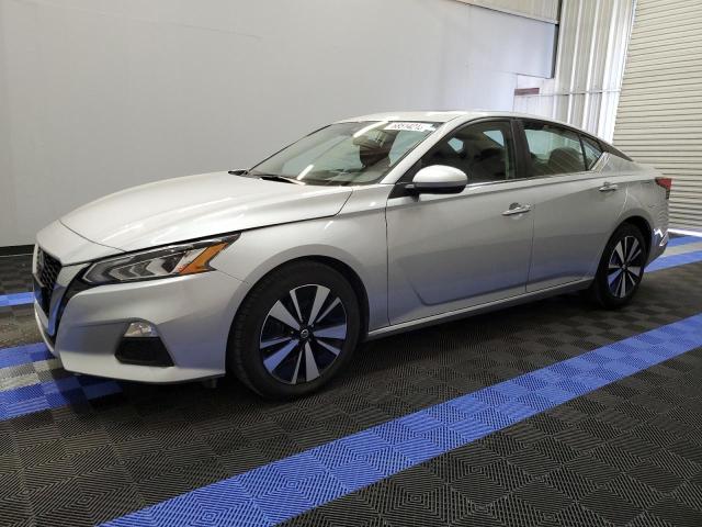 Nissan Altima sv (2022)