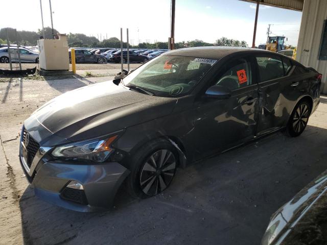 Nissan Altima sv (2022)