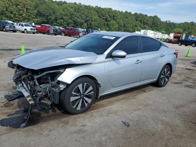 Nissan Altima sv (2021)