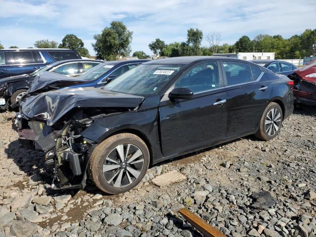 Nissan Altima sv (2022)