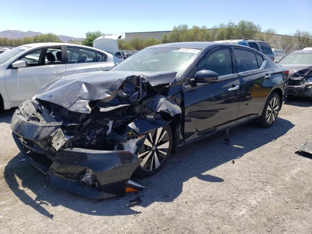 Nissan Altima sv (2019)