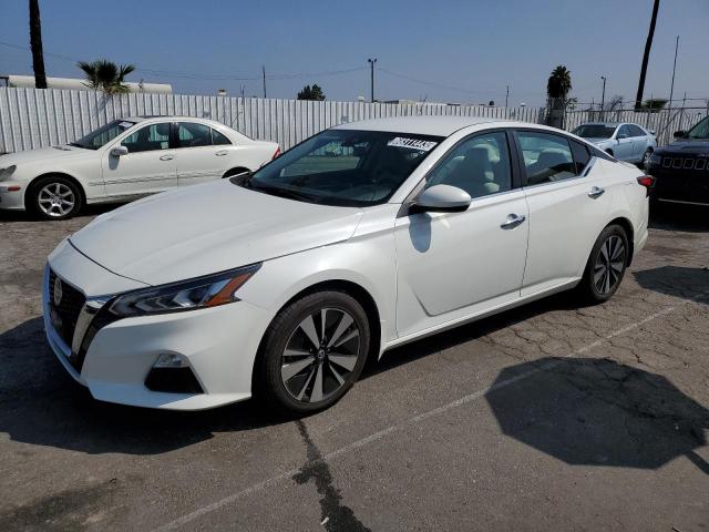 Nissan Altima sv (2022)