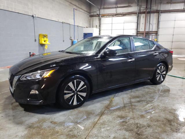 Nissan Altima sv (2022)