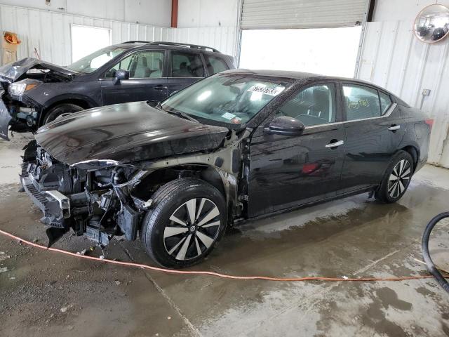 Nissan Altima sv (2022)
