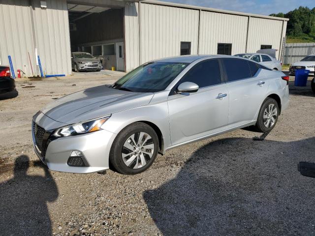 Nissan Altima s (2019)
