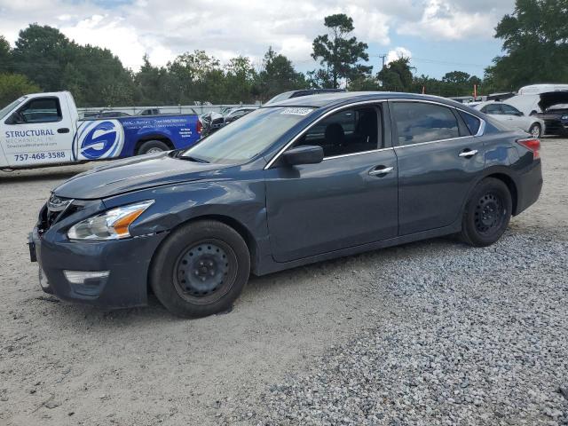 Nissan 210 (2013)