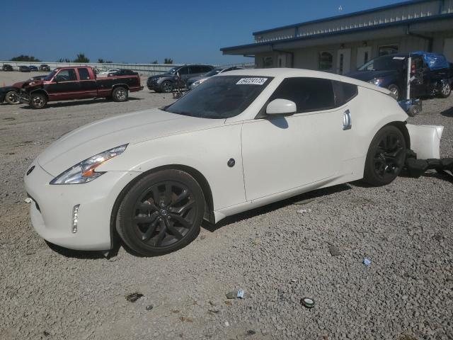 Nissan 370z base (2015)