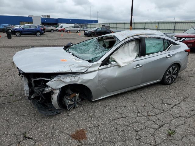 Nissan Altima sv (2021)