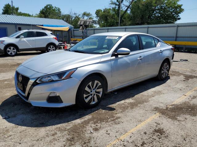 Nissan Altima s (2020)