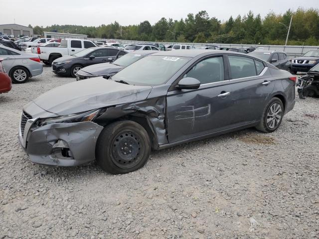 Nissan Altima s (2020)