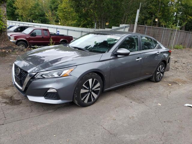 Nissan Altima sv (2021)