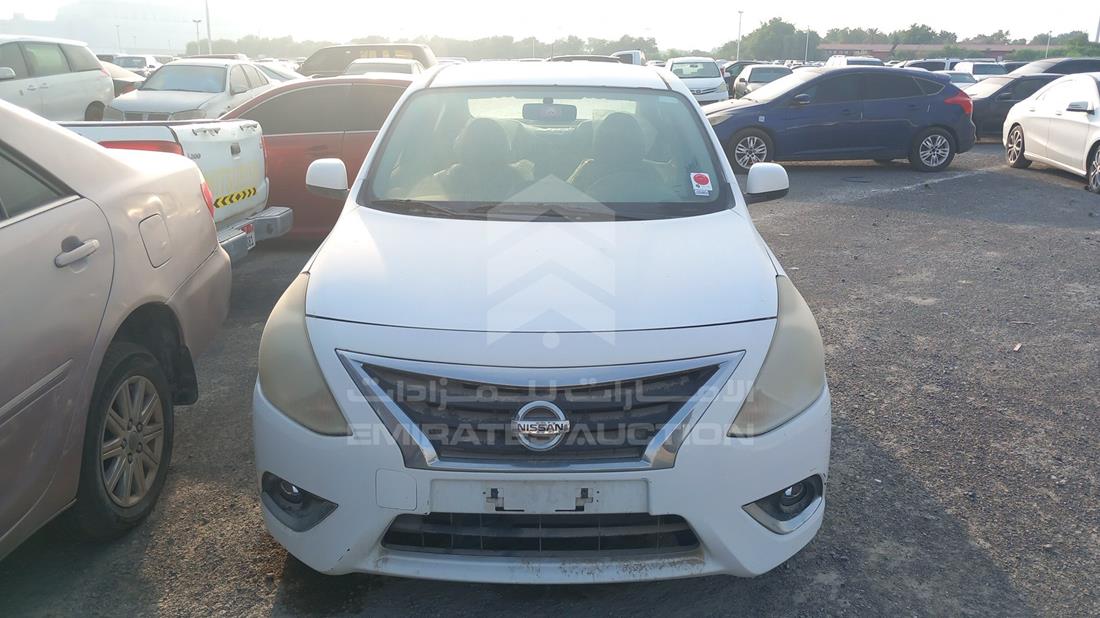 Nissan Sunny (2015)