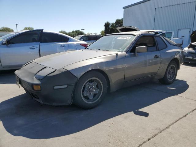 Porsche 944 (1983)
