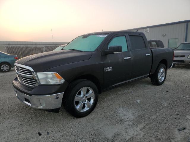 Ram 1500 slt (2017)