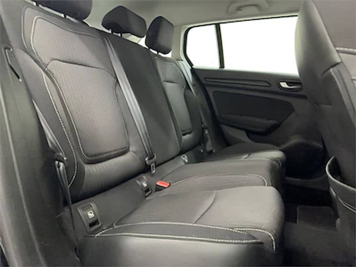 Renault Mgane estate (2017)