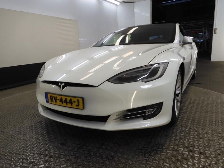 Tesla Model s (2018)