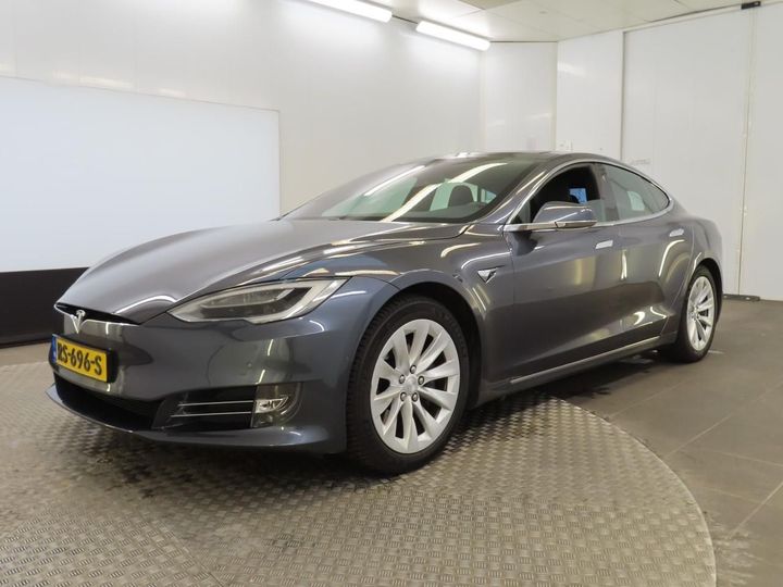 Tesla Model s (2018)