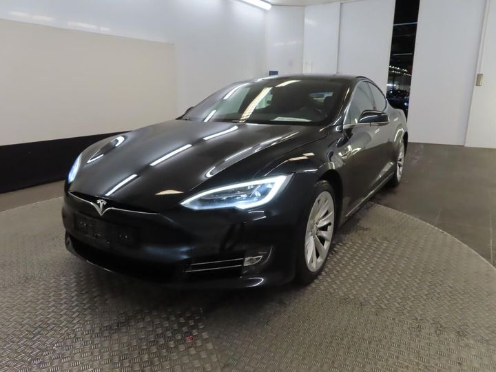 Tesla Model s (2018)